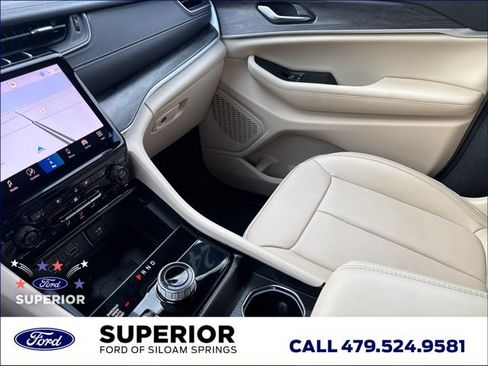 Used 2024 Jeep Grand Cherokee L Limited w/ Luxury Tech Group II AWD/4WD image 26