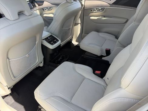 Certified 2023 Volvo XC90 B6 Ultimate AWD/4WD image 17