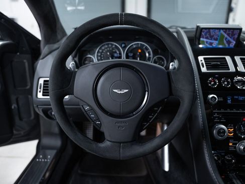 Used 2010 Aston Martin DBS image 19