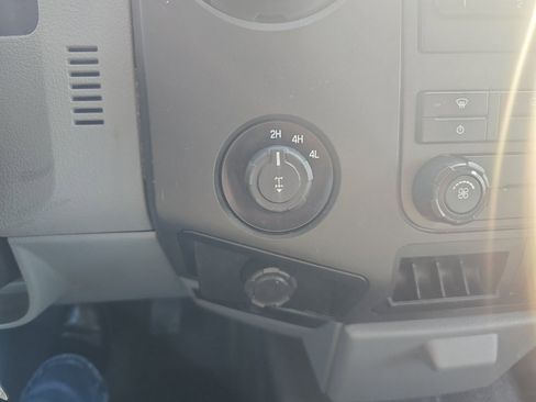 Used 2014 Ford F250 XL w/ Power Equipment Group image 16