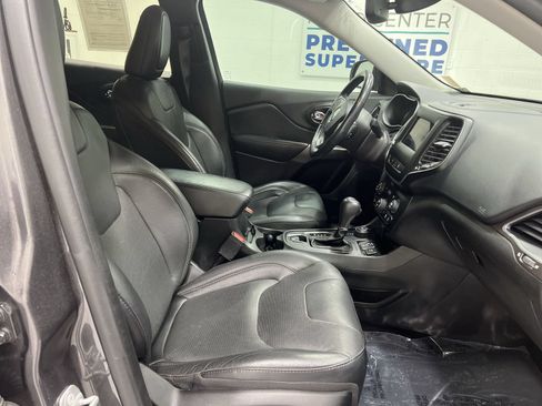 Used 2020 Jeep Cherokee Latitude Lux w/ Comfort/Convenience Group AWD/4WD image 23