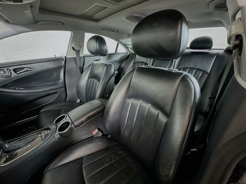 Used 2006 Mercedes-Benz CLS 500 image 19