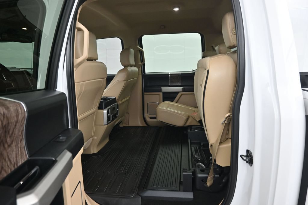 Used 2018 Ford F250 Lariat w/ Lariat Ultimate Package AWD/4WD image 28