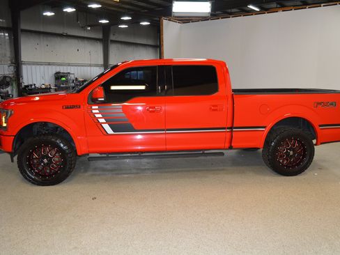 Used 2018 Ford F150 Lariat w/ Equipment Group 502A Luxury image 6