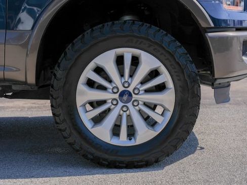 Used 2016 Ford F150 Lariat w/ Equipment Group 501A Mid AWD/4WD image 5