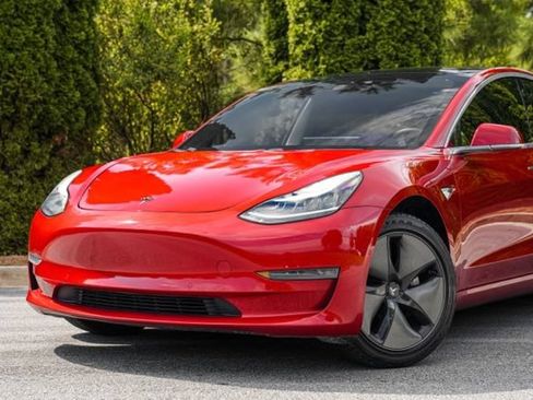 Used 2019 Tesla Model 3 Standard Range RWD image 2