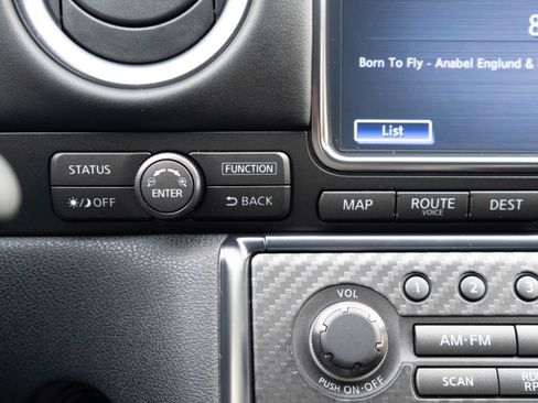 Used 2014 Nissan GT-R Premium image 19