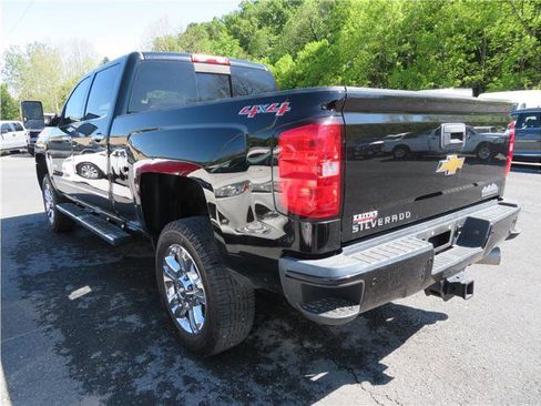 Used 2015 Chevrolet Silverado 2500 High Country w/ Duramax Plus Package AWD/4WD image 16