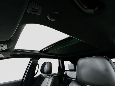 Used 2018 Jeep Grand Cherokee Limited w/ Luxury Group II image 24