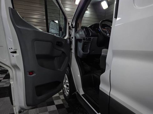 Used 2016 Ford Transit 250 130 Low Roof w/ Exterior Upgrade Package image 27