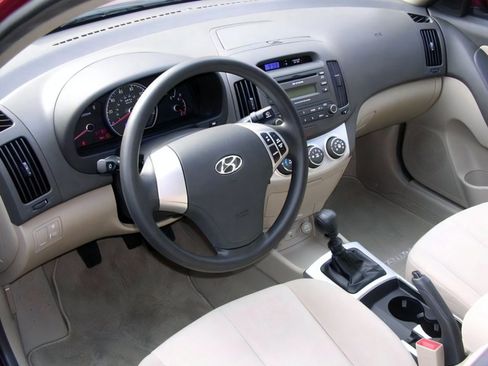 Used 2008 Hyundai Elantra GLS FWD image 7