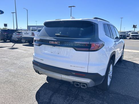 Used 2026 GMC Acadia Elevation w/ Elevation Premium Package AWD/4WD image 5