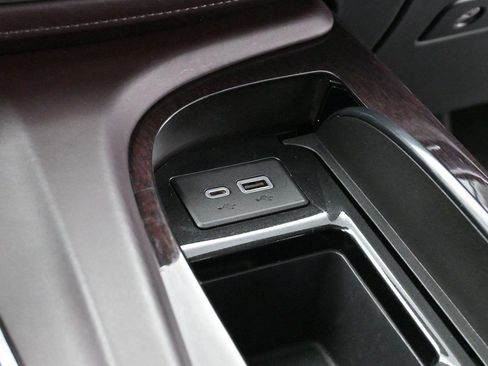 Used 2021 Cadillac Escalade ESV Sport Platinum AWD/4WD image 23