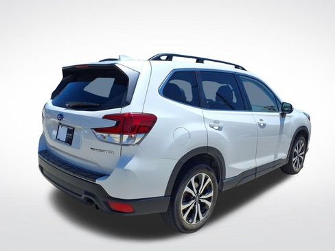 Used 2023 Subaru Forester Limited AWD/4WD image 17