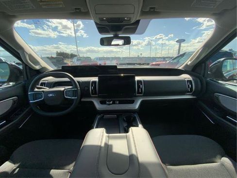 Certified 2025 Ford Expedition Active RWD image 29