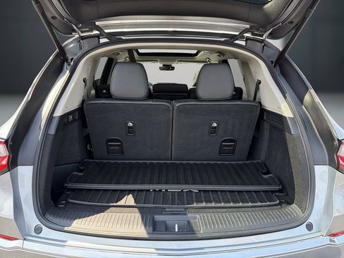 Used 2024 Acura MDX FWD image 12