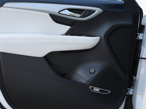 New 2026 Buick Envision Avenir image 12