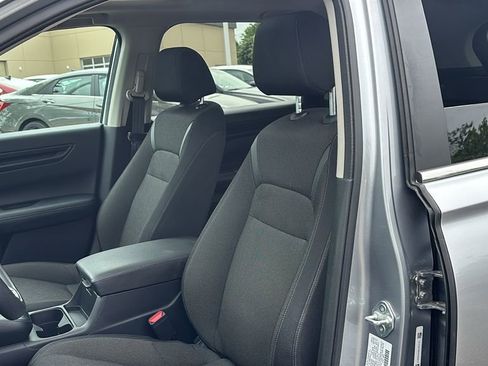 Used 2024 Honda CR-V EX image 10