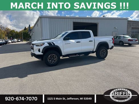 Used 2023 Chevrolet Colorado ZR2 w/ ZR2 Convenience Package III image 1