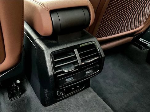 Used 2024 Audi Q3 2.0T Premium Plus image 10