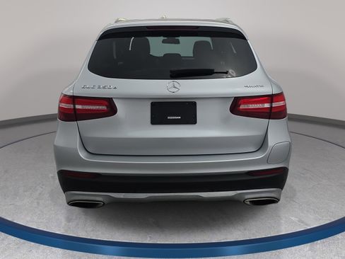Used 2019 Mercedes-Benz GLC 350e 4MATIC image 6