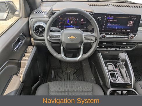 Used 2024 Chevrolet Colorado LT w/ LT Convenience Package II RWD image 4
