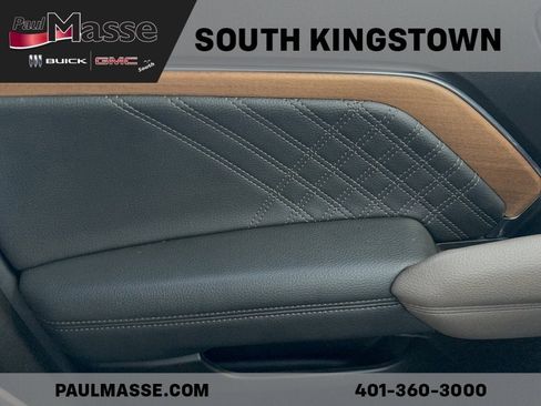 Certified 2024 GMC Canyon Denali image 12