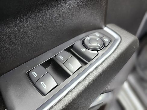 Used 2023 GMC Sierra 1500 Elevation image 15