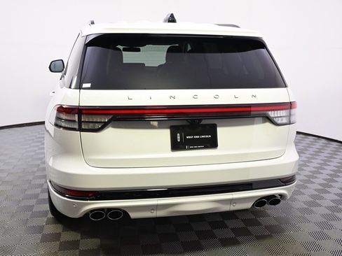 New 2026 Lincoln Aviator Reserve image 4