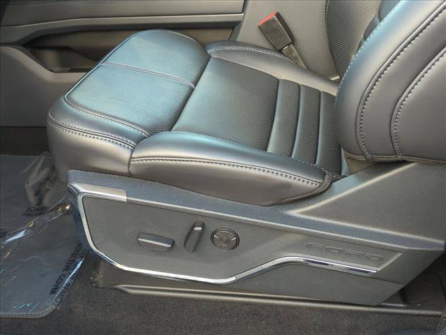 New 2026 Ford F250 Platinum AWD/4WD image 4