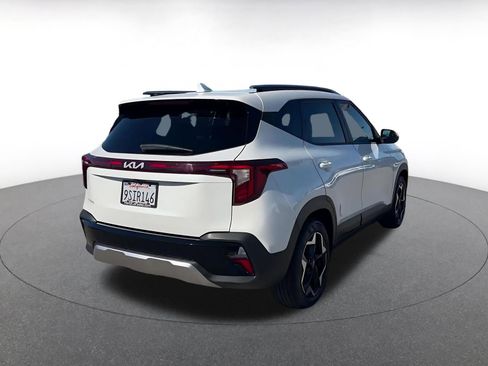Used 2025 Kia Seltos S image 14