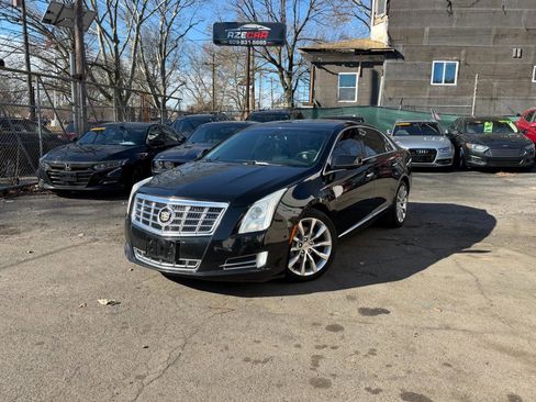 Used 2015 Cadillac XTS Luxury image 3