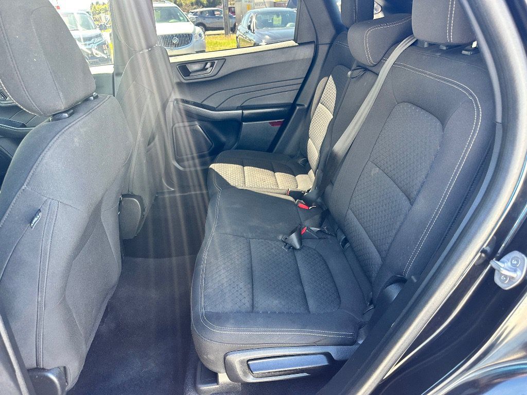 Used 2023 Ford Escape Active w/ Cold Weather Package FWD image 12