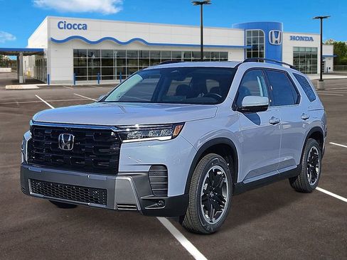 New 2026 Honda Pilot Touring image 1