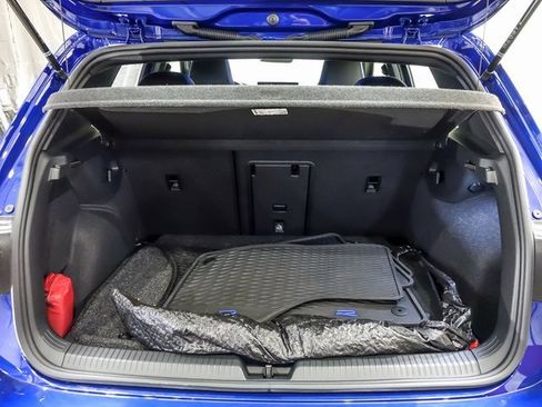 Used 2025 Volkswagen Golf w/ Euro Style Package image 22