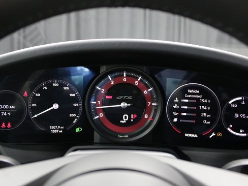 Certified 2024 Porsche 911 Carrera 4 GTS image 28