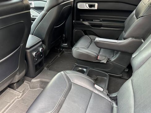 Certified 2020 Ford Explorer ST w/ ST Street Pack image 12