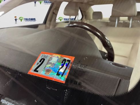 Used 2015 Mercedes-Benz E 350 Sedan w/ Premium 1 Package image 9