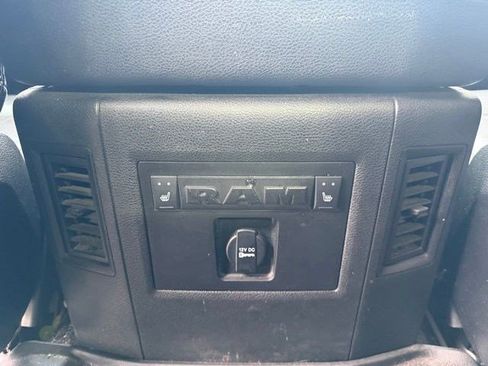 Used 2014 RAM 1500 Laramie image 22