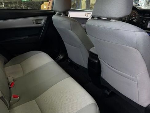 Used 2014 Toyota Corolla LE FWD image 24