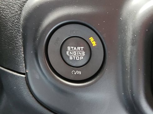 Used 2020 Jeep Wrangler Unlimited Sport AWD/4WD image 22