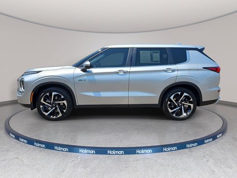 Used 2025 Mitsubishi Outlander SE AWD/4WD image 9