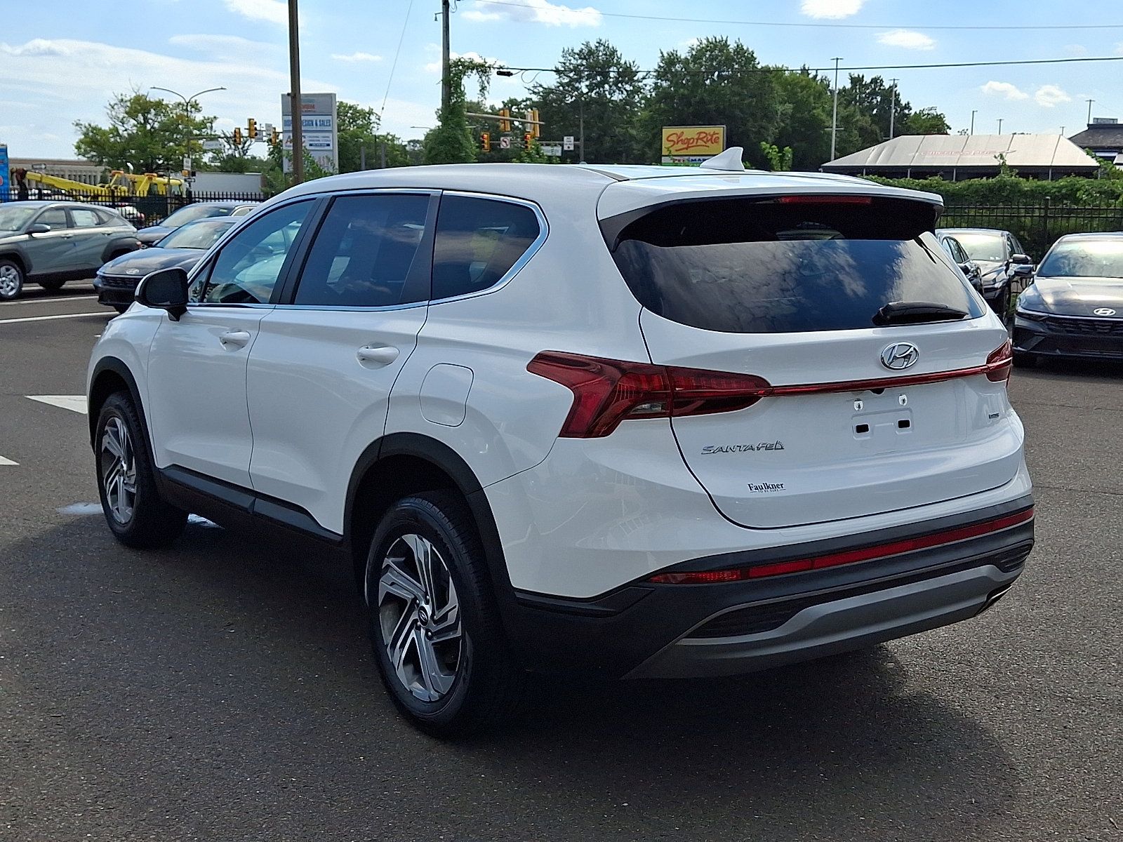 Certified 2023 Hyundai Santa Fe SE AWD/4WD image 4