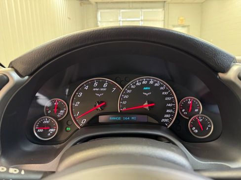 Used 2005 Chevrolet Corvette Coupe w/ Preferred Equipment Group image 23