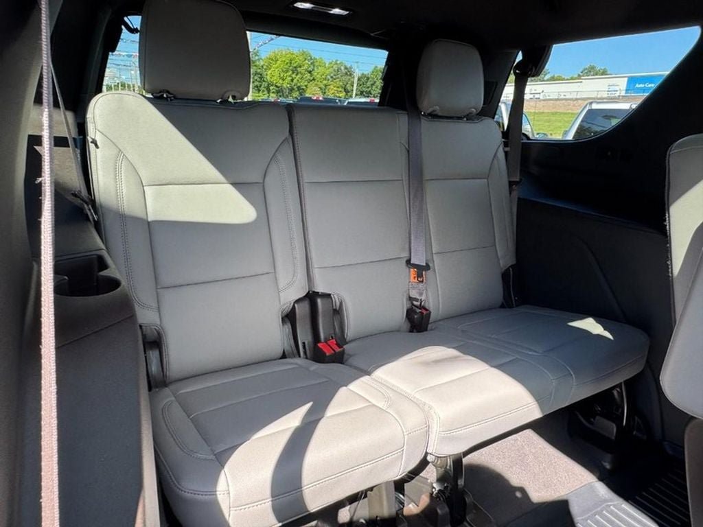 Used 2022 Chevrolet Tahoe LT AWD/4WD image 13