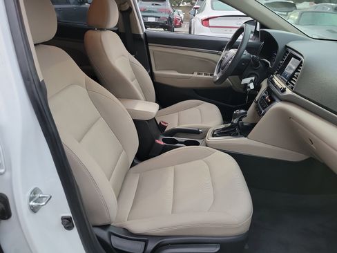 Used 2018 Hyundai Elantra SEL image 18
