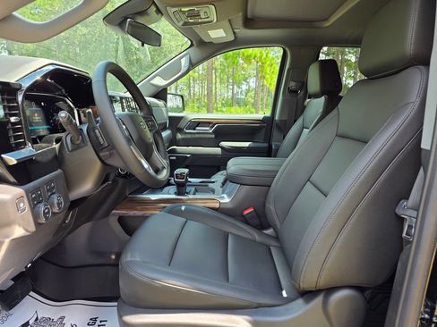New 2026 Chevrolet Silverado 1500 LT Trail Boss w/ LT Trail Boss Premium Package AWD/4WD image 14