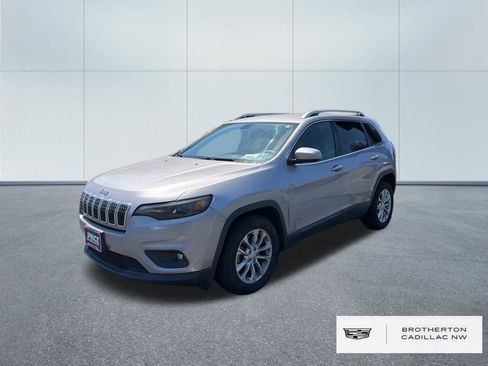 Used 2019 Jeep Cherokee Latitude w/ Popular Appearance Group FWD image 1