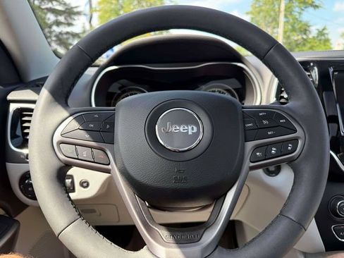 Certified 2022 Jeep Cherokee Limited AWD/4WD image 20