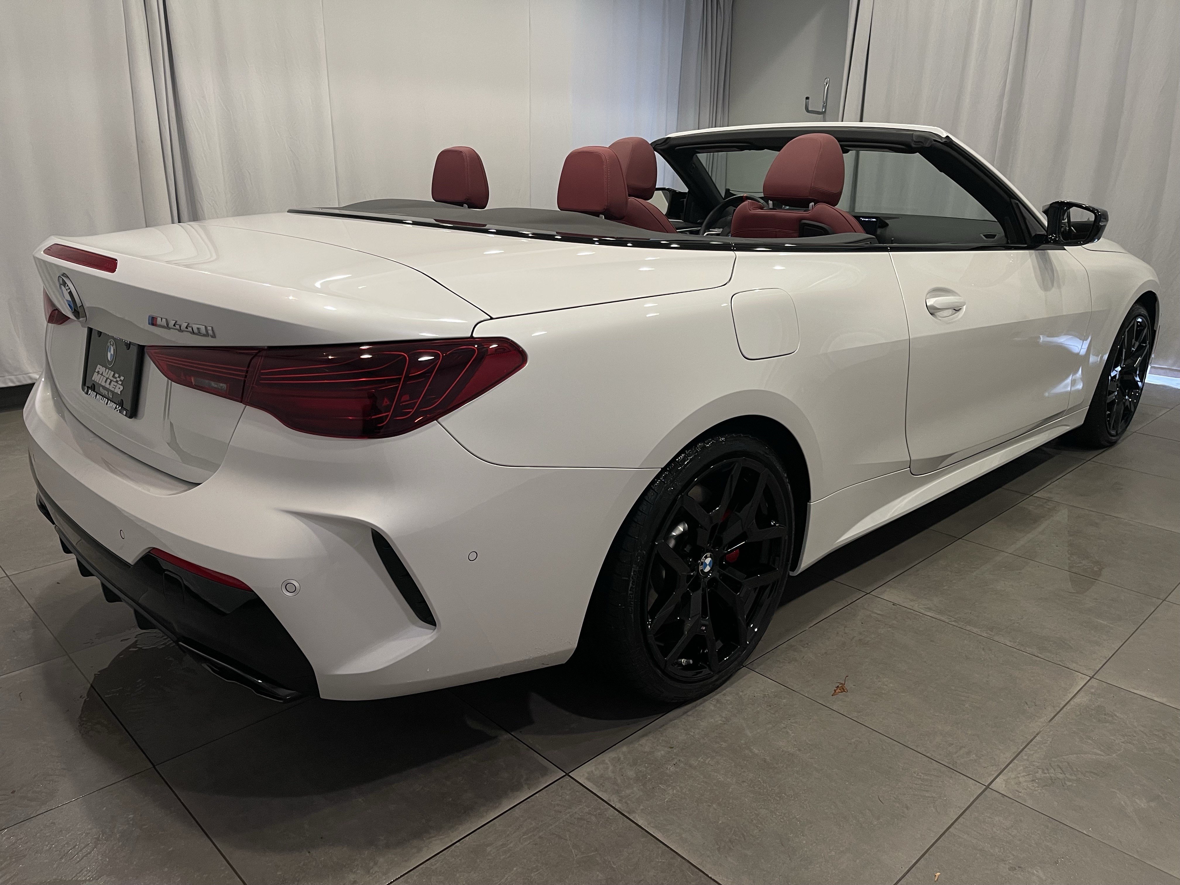 Used 2027 BMW M440i Convertible RWD image 30